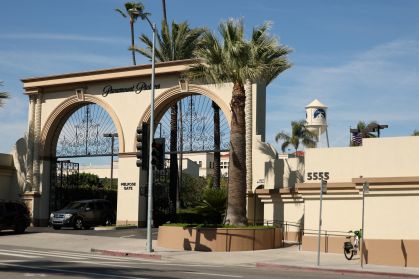Paramount oferece medidas à UE para avançar acordo com Warner